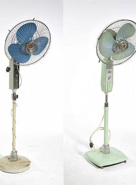 老物件80年代的老立式台式电风扇可收藏影视道具怀旧装饰陈列摆设