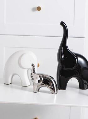 天鹅摆件陶瓷创意轻奢高档高级感客厅酒柜电视柜玄关装饰品展示柜