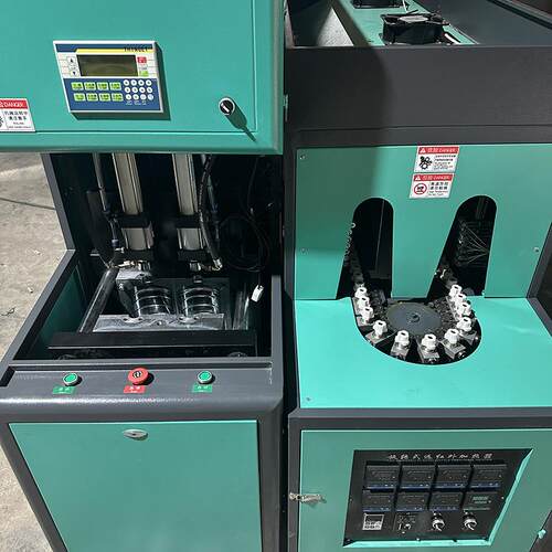 宝卓半自动吹瓶机一出二1.5升矿泉水吹瓶机pet500毫升吹瓶机 - 图1