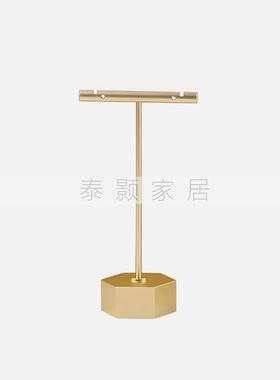 代简约样板房售妆楼处现帽间梳台化妆刷衣装饰画耳饰饰品JGO软装