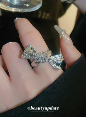 潮流甜酷风亮面褶皱蝴蝶结手镯个性时尚手环冷淡风高级感金属手饰