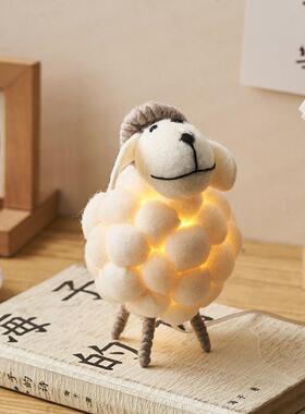 创意可爱小羊摆件毛毡绵羊氛围灯卧室床头柜装饰女孩儿童生日礼物