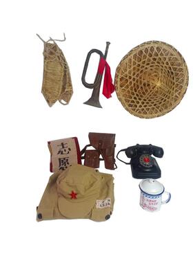 红色文化革命老物件老马灯冲锋号草鞋纪念品怀旧复古装饰道具摆件