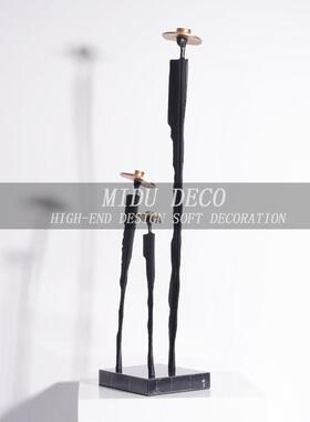 简约现代金属创意戴帽人物工艺品摆件样板房间售楼处客厅软装饰品