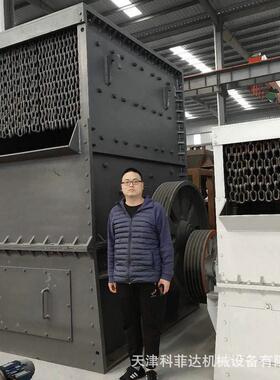 方箱式破碎机大口径混凝土预制件水泥板石膏板粉碎重锤破碎机厂家