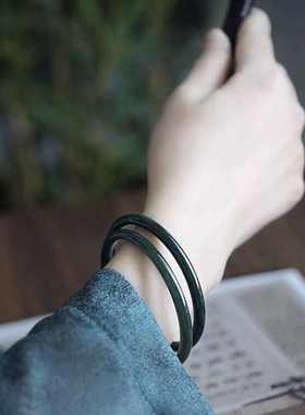 厂家批发 和田玉青玉细条圆条叮当镯 时尚女款墨玉美人镯玉石饰品