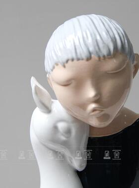 现代约极简风简创意抽物象人摆件样板房售楼部入户装玄FSB724关饰