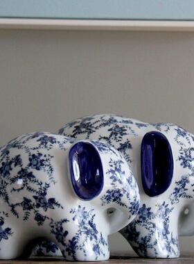 陶瓷大象饰品，中式饰品一对，创意家居客厅电视柜，青花瓷工艺品