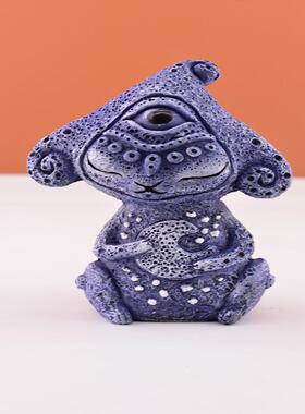 生物幻想世界装饰树脂摆件花园雕塑工艺品摆件三眼外星人摆件