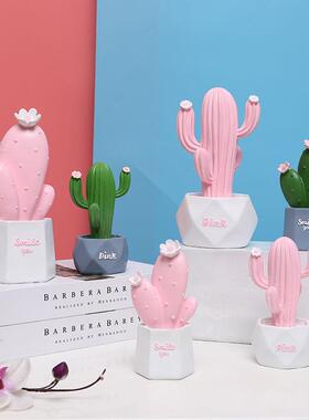 房间可爱的仙人掌小装饰品电视柜客厅卧室布局办公室书桌面家庭装