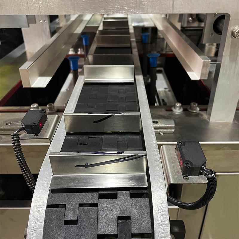 成品袋笔记本包装机手账本自动装袋封机口单双推日记本套袋包装机 - 图0