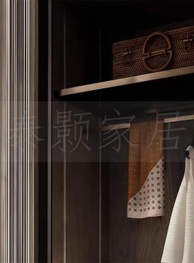 棕咖色调样板房衣帽间摆件软装搭配组合全屋设计样板间衣柜装饰品