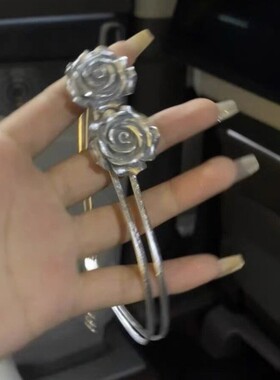 清冷玫瑰花锁骨链小众冷淡风甜酷辣妹项链颈链女级感小众