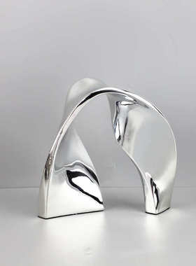 现代简约创意电镀银色丝带树脂摆件样板间客厅电视柜茶几桌面饰品