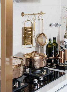 CRC LIVING现代样板房间厨房饰品橱柜砧板不锈钢锅具煎锅汤锅组合