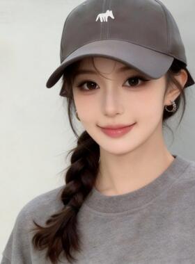 带头发的女士帽子帽子一体式假发秋冬新款自然减龄小狐狸棒球鸭舌