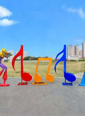 户外网红打卡音符秋千玻璃钢人物雕塑公园景区音乐主题露营地摆件