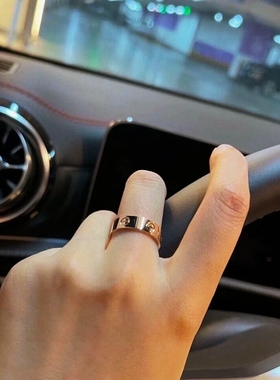 公价1w+】99新卡地亚LOVE系列玫瑰金宽版戒指无钻正品先咨询尺码