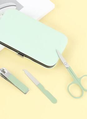 7-Piece Matcha Green Nail Clippers Set - A Stylish and Compl