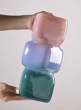 餐桌摆件中店装饰电视柜彩色台面软古风装酒花瓶方块渐变几何玻璃