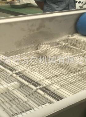 新型研发成熟设备雪花排条鸡柳条上雪花片裹糠机 全自动撒粉机