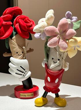 提短裤手捧花底座收纳摆件红老鼠提裤子笔筒结婚送礼物手握花瓶