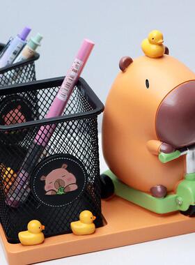 创意可爱水豚卡皮巴拉滑板车笔筒热卖学生收纳盒新年礼物女生儿童