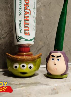 玩具老友记三眼仔太空人巴斯公仔牙刷架笔架浴室置物装饰摆件
