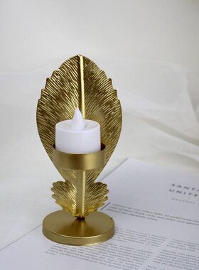直销新款北欧铁艺烛台金色底座客厅桌面装饰简约创意金色叶片工艺
