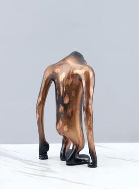 代约抽象树脂长臂猩猩动2179物雕简塑摆件书房酒现店视柜电家居装