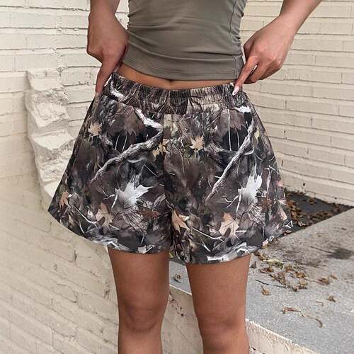 Y2K Camo Leaf Print Shorts Street Slimming Line Leg Pants - 图0