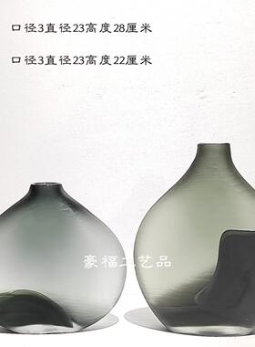 复古烟灰色扁形玻璃花瓶摆件现代家居样板房客厅软装插花艺术摆件