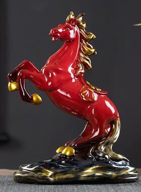 创意招财红色陶瓷马摆件马到成功家居客厅办公室电视柜装饰工艺礼