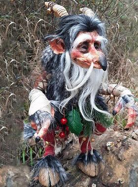 新款直销亚马逊独立站跨境万圣节树脂工艺品小矮人精灵花园桌面摆