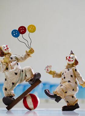 北欧马戏团小丑人物摆件家居创意装饰桌面玄关树脂工艺品