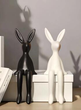 轻奢高档软装高级感家居客厅电视柜酒柜装饰品长耳兔子坐姿小摆件