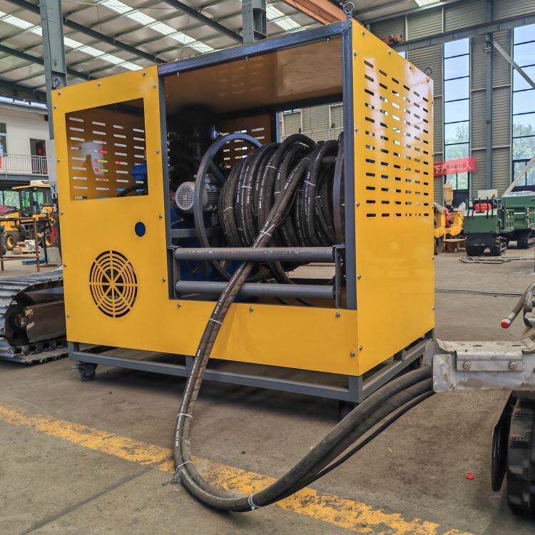 Remote control crawler underwater intelligent dredging machine mobile tunnel river pipeline decontamination equipment dredging robot
