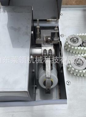 双路腊肠全自动扎线机蒜味狗肠连续式打香结机热肠钢莱领不锈捆线