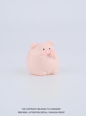 树脂小猪猪卡通动物办公室桌面电脑萤幕屏幕摆件送朋友日常礼物
