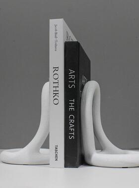 现代简约创意环形树脂书档书靠样板房售楼处书房书桌装饰品摆设