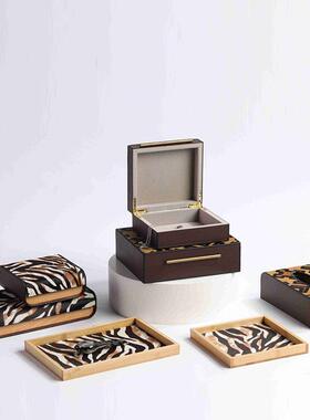 简约现代创意花纹皮革首饰盒托盘摆件书房客厅酒店办公区装饰摆放