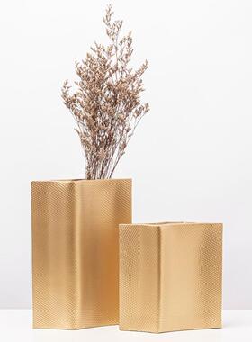 现代轻奢几何创意树脂花瓶花器软装样板房售楼部客厅茶几家居饰品