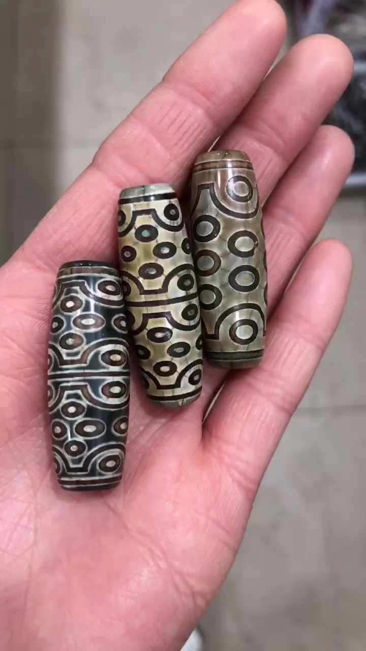 老玉髄三十六眼天珠約13.5*40㍉-