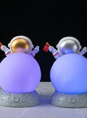圣诞太空人树脂工艺装饰摆件儿童存钱罐学生创意礼品宇航员小夜灯
