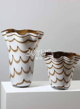 现代简约棕色波浪纹花瓣口琉璃花瓶民宿样板间客餐厅玄关花艺摆件
