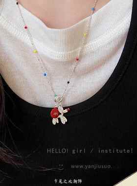 可爱!红色m豆气球狗吊坠项女2025新链9493卫款春敲夏高级感衣链配