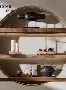 邸高 展厅空间设计原木风墙上横板展示架装饰品摆件 软装家俱搭配