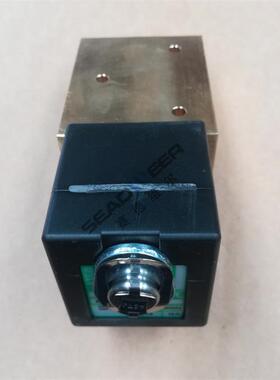 1089059021螺杆压缩机空压机配件电磁阀