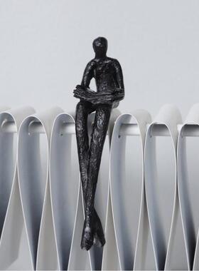 北欧造轻奢金属创TLB人物孤型艺术意品装饰独的小黑人玄关电视柜