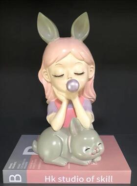 可爱女创孩摆件视意家居客厅玄关红酒架酒柜电OUP柜高档小装众饰